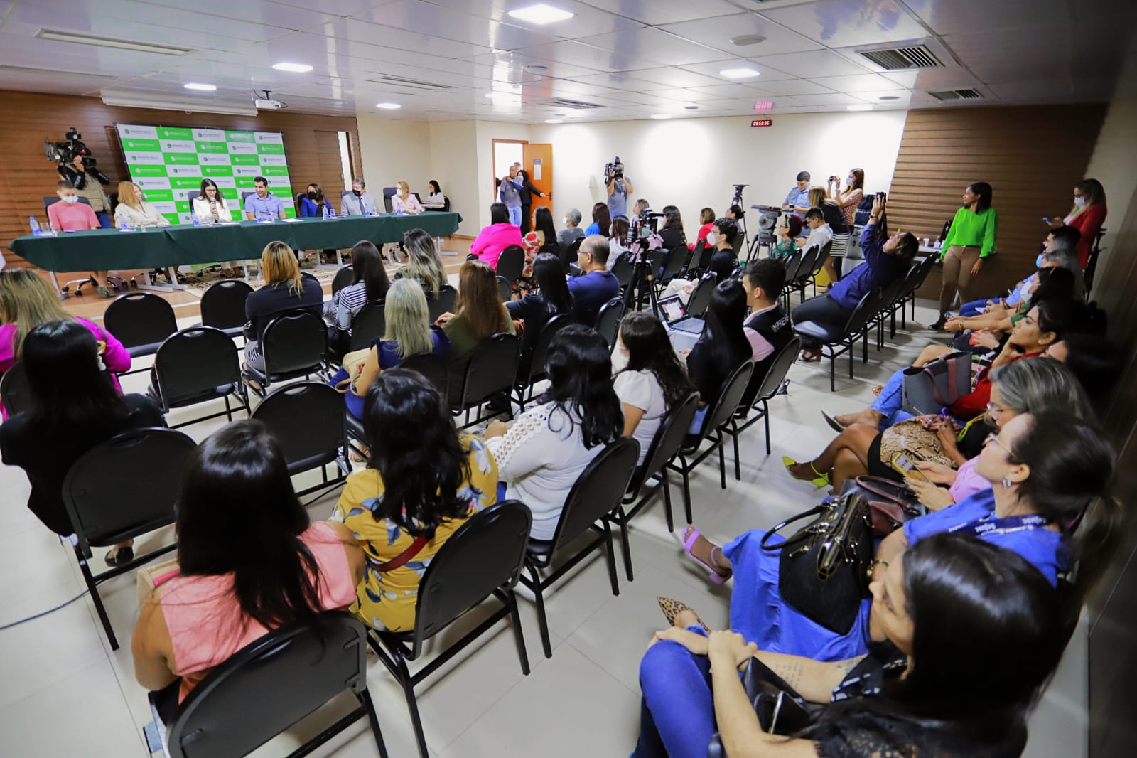 Defensoria promove seminário de enfrentamento à violência contra a mulher