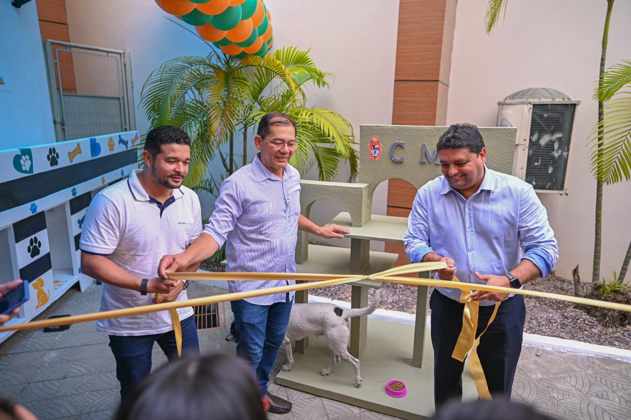 Câmara de Manaus inaugura espaço pet para animais que vivem nas dependências da Casa Legislativa