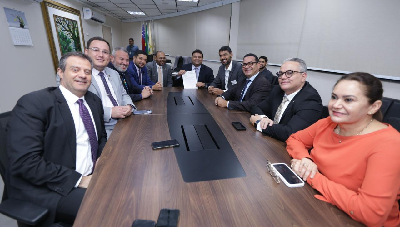 Vereador Caio André firma nova parceria para o projeto ‘Câmara Cidadã’