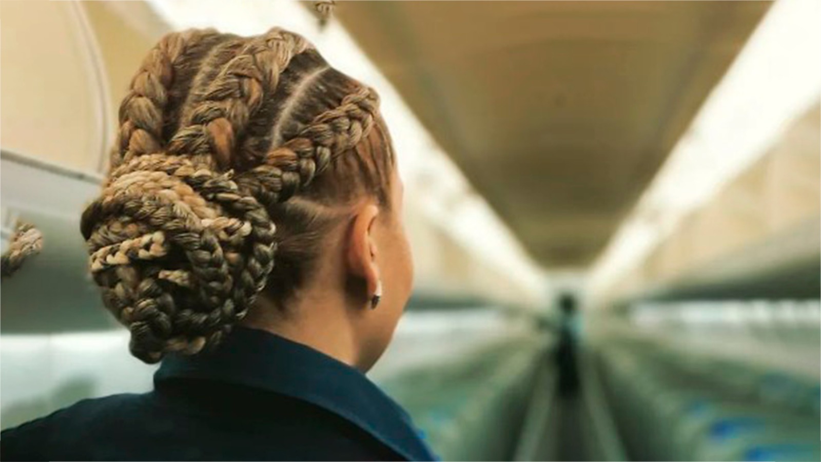 Faltam mulheres negras em cargos de piloto de avião no Brasil, mostra estudo