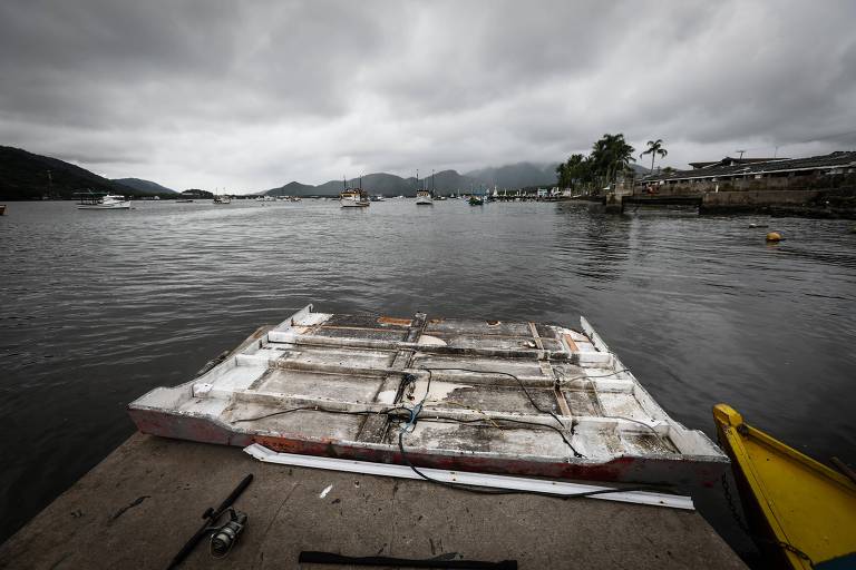 Naufrágio em Bertioga: bombeiros encontram corpo que pode ser da 3ª vítima