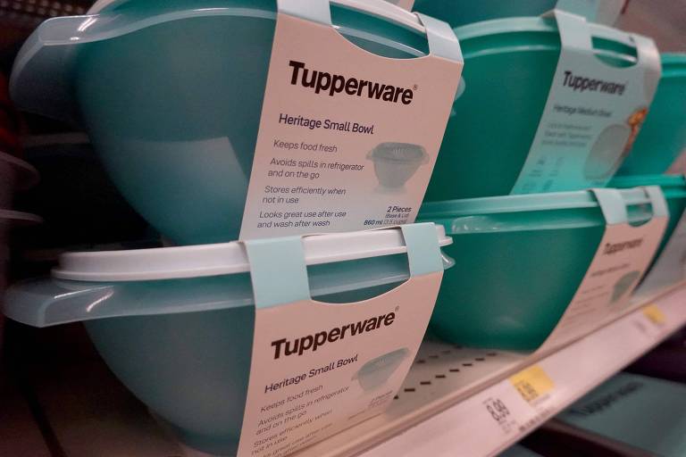 Após admitir falência, empresa Tupperware despenca 48% na Bolsa