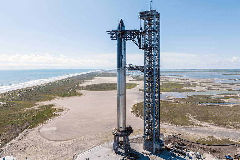 Starship, da SpaceX, em base de lançamento no Texas (EUA), em foto de 4 de abril - SpaceX via The New York Times