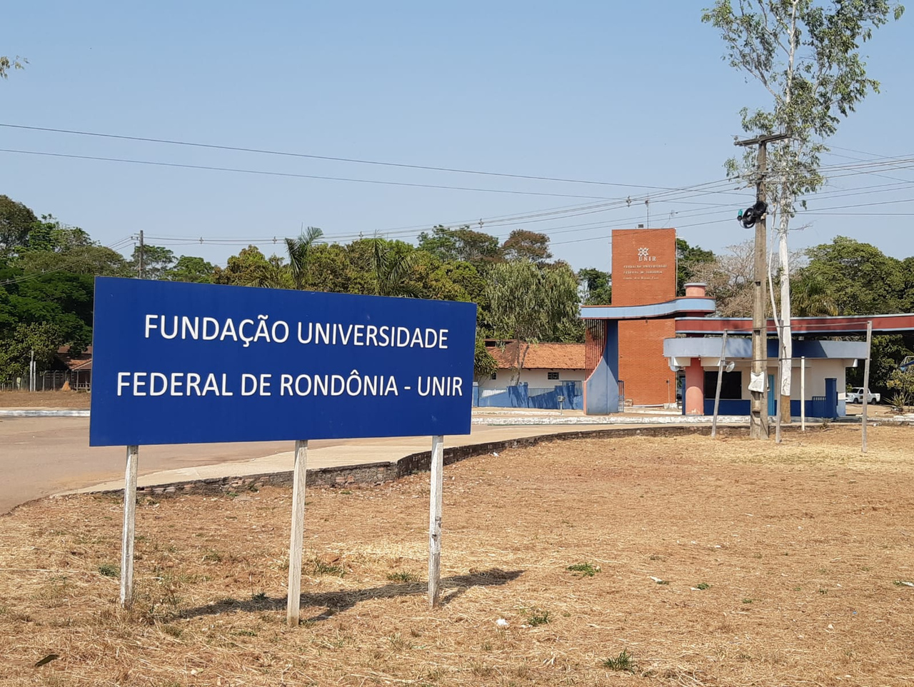 Universidade em RO vai ter que apurar denúncias de homofobia e assédio moral de professor