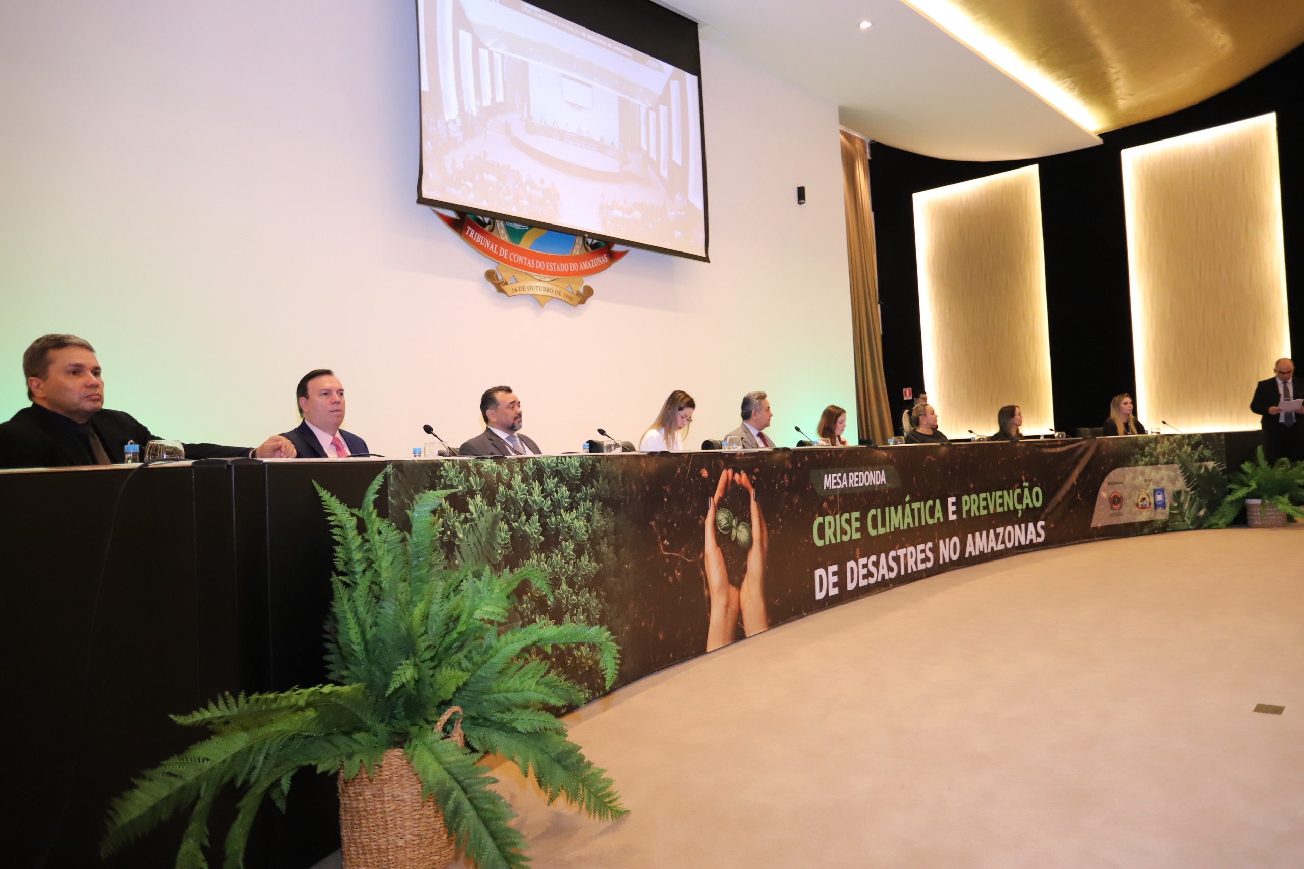Mesa-redonda: TCE e MPC discutem formas de evitar tragédias ambientais no Amazonas