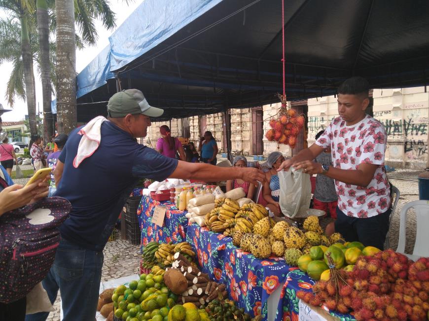 Feira da Reforma Agrária reúne empreendedores com diversidade de iguarias paraenses