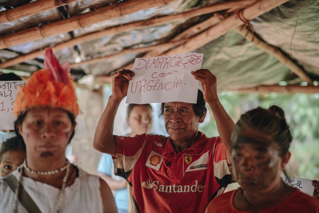 Visita da Comissão Interamericana de Direitos Humanos (CIDH) à Terra Indígena Guyraroka, no Mato Grosso do Sul, em 2018 (Christian Braga/Farpa/CIDH)