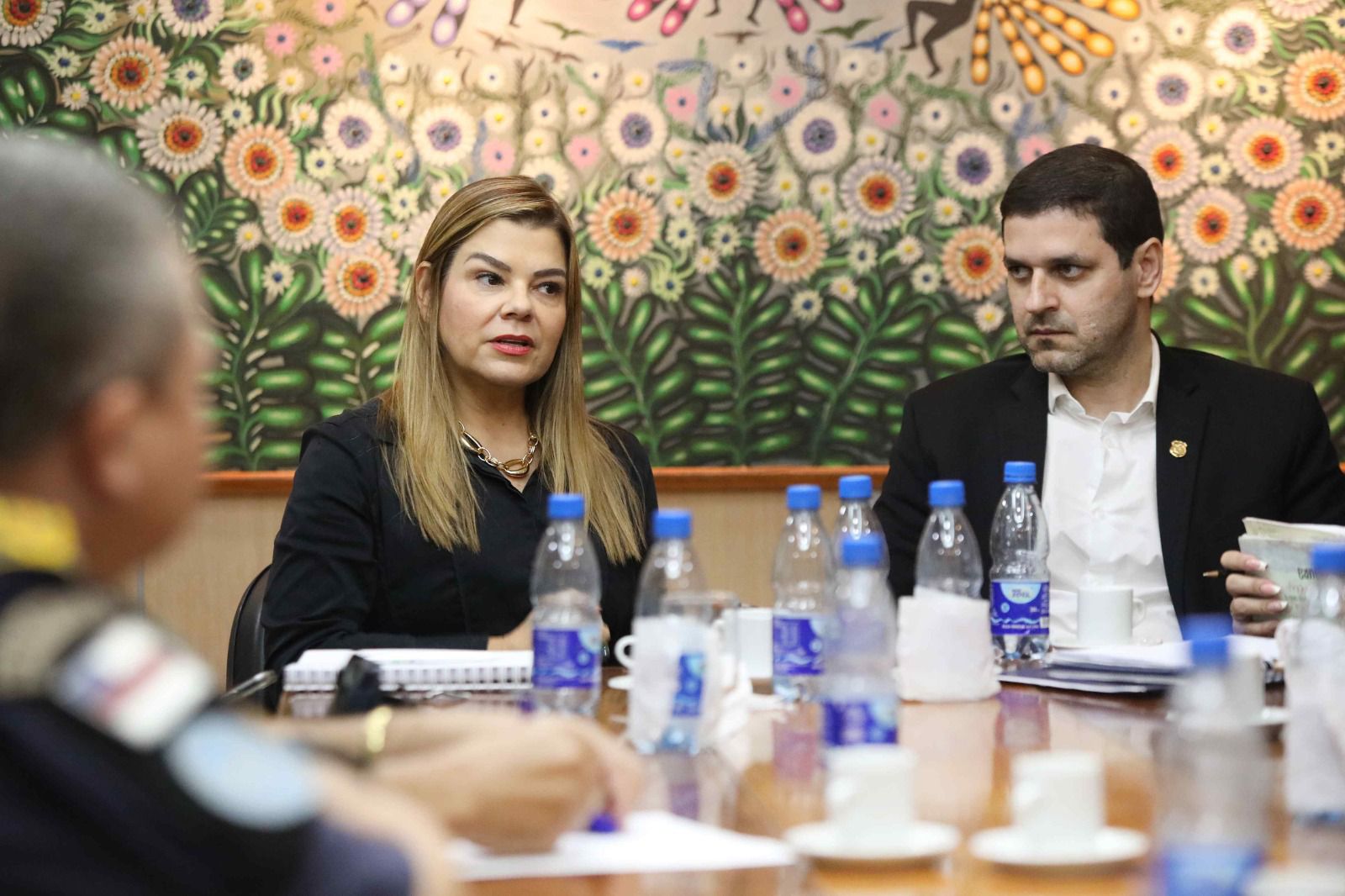 Secretária de Educação do AM descarta suspender aulas no Estado