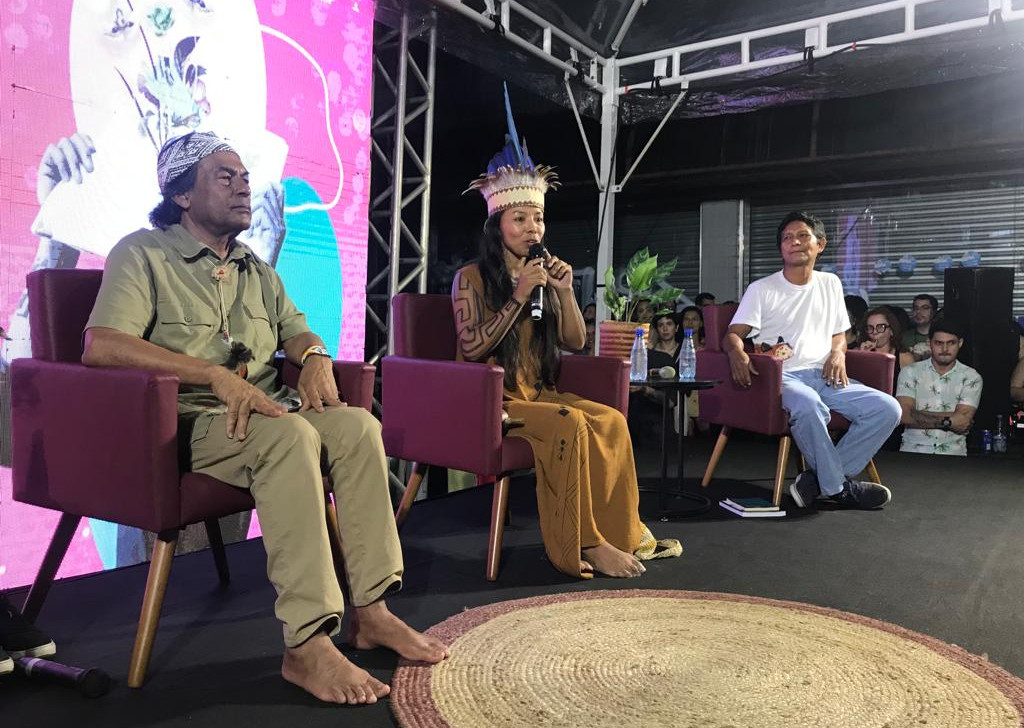 Vozes indígenas e negras encerram festival literário em Manaus