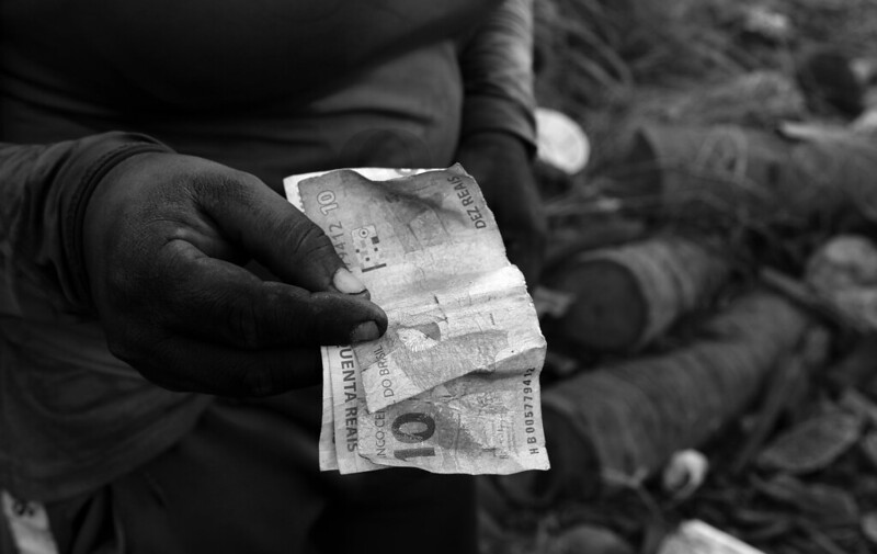 ‘Reféns do Carvão’: relações de trabalho construídas em cima da mão de obra barata