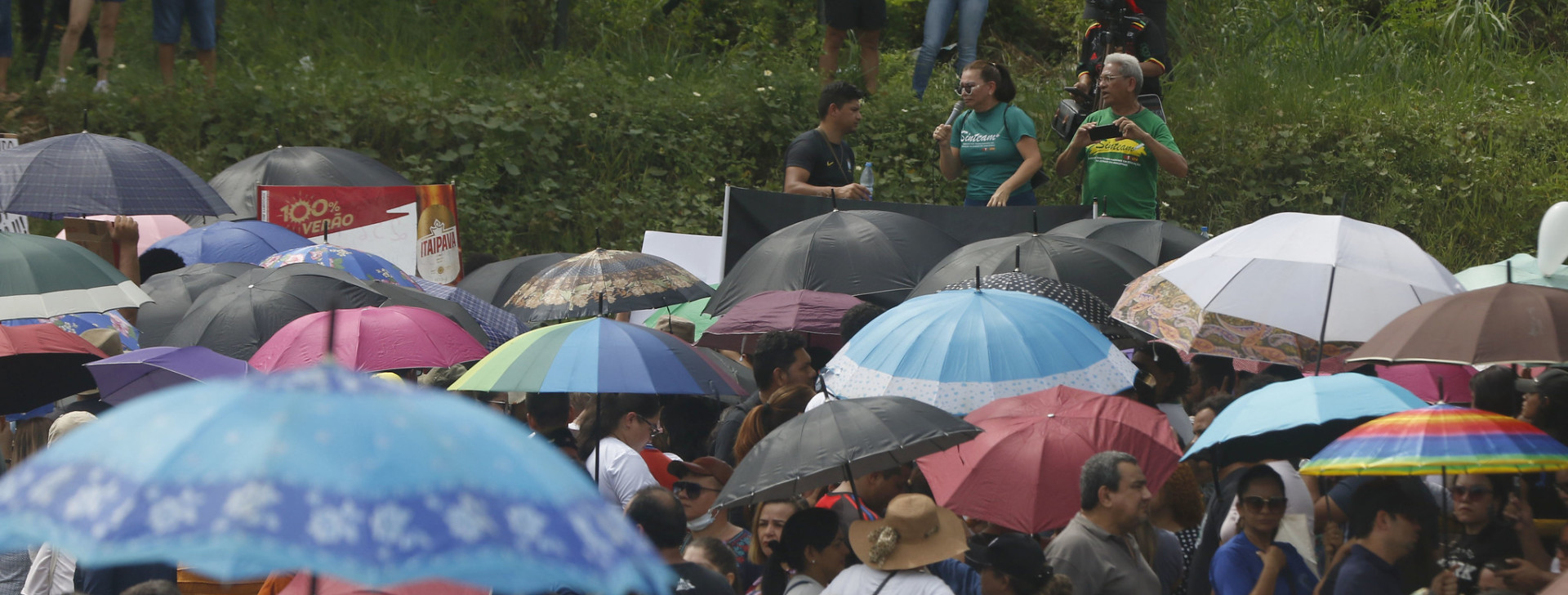 No AM, juristas analisam descontos de faltas de professores em greve