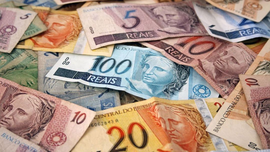 Governo deve bloquear R$ 1,7 bilhão para cumprir teto de gastos