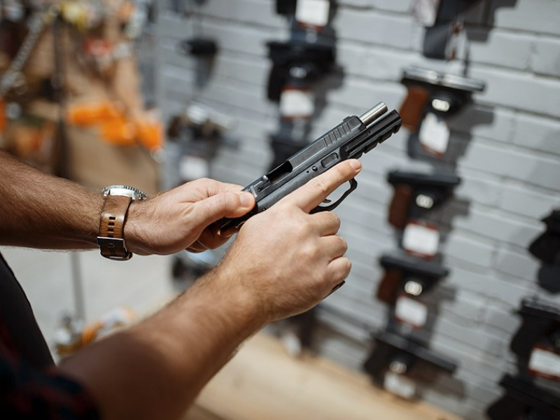 PF cumpre mandados contra CAC’s que possuem restrições que proíbem porte de armas