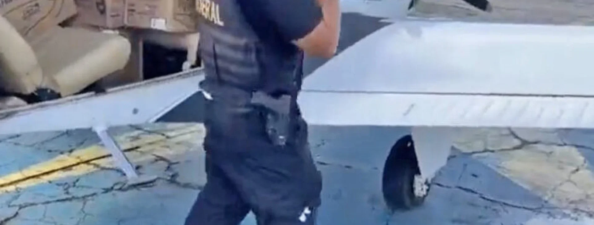 Avião de tio da senadora Damares é apreendido com 290 quilos de maconha