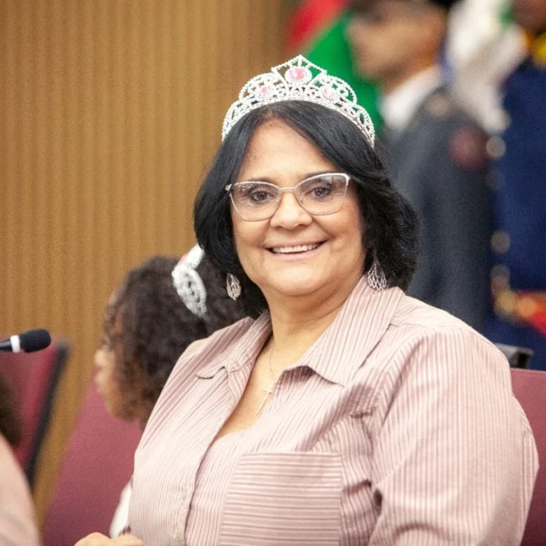 Damares Alves quer ser candidata no Marajó e fala sobre virar ‘princesa regente’