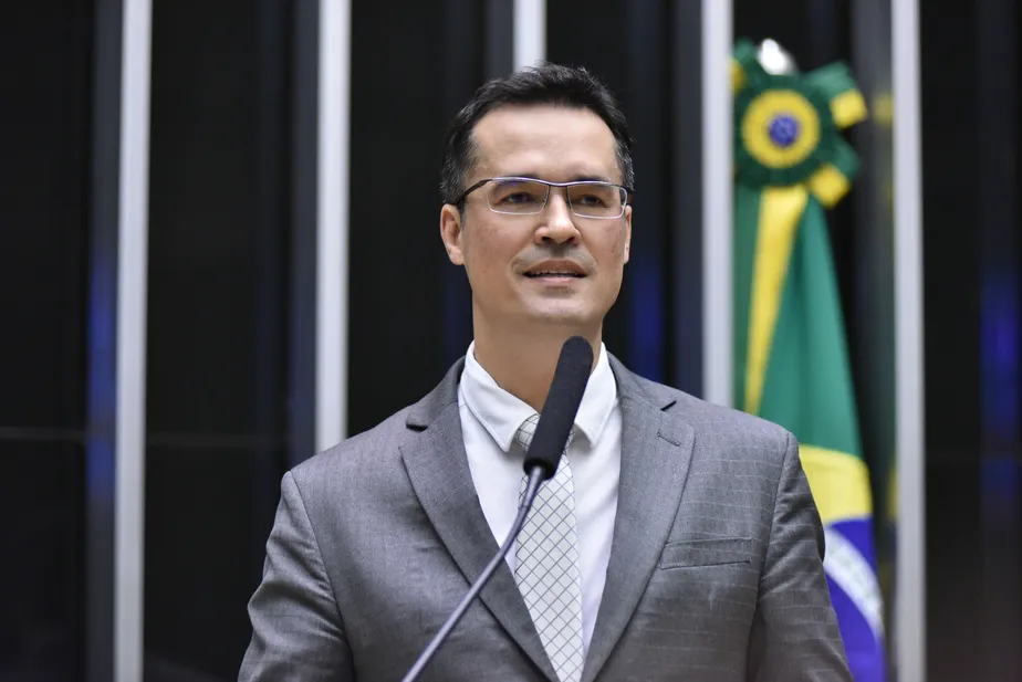 STF decide nesta sexta-feira quem ficará com vaga de Deltan Dallagnol