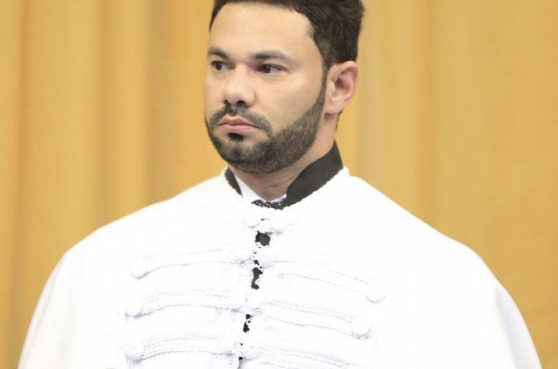 Por falta de documentação, reitor perde disputa por vaga de conselheiro do TCE-RR