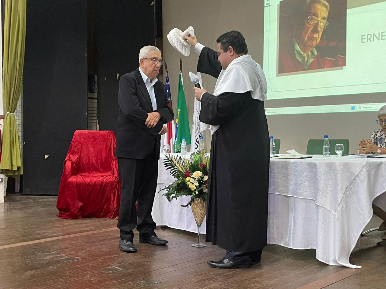 Ufam homenageia com título de Professor Emérito o sociólogo Renan Freitas Pinto