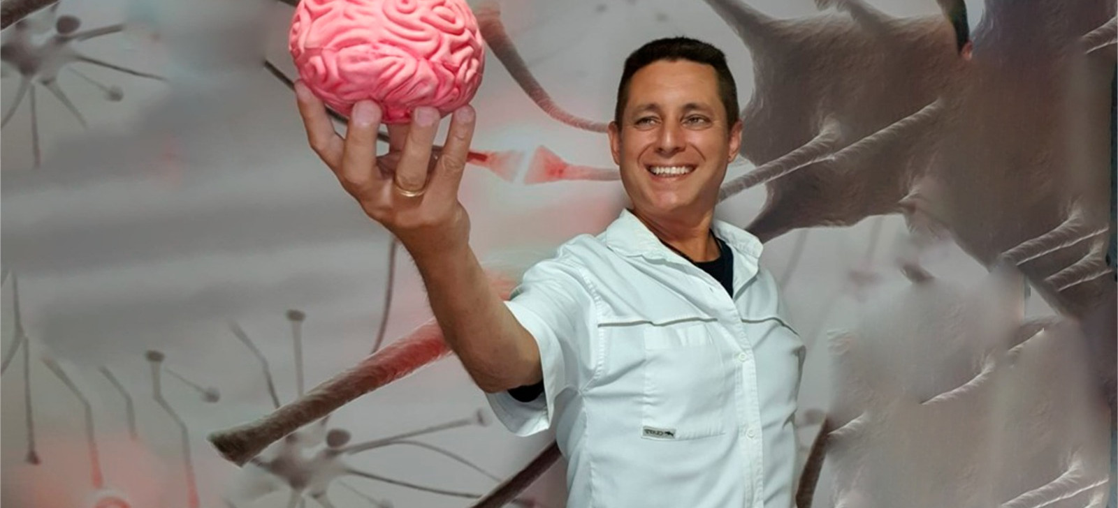 Pesquisador brasileiro prova que meditar antes das provas melhora desempenho de estudantes