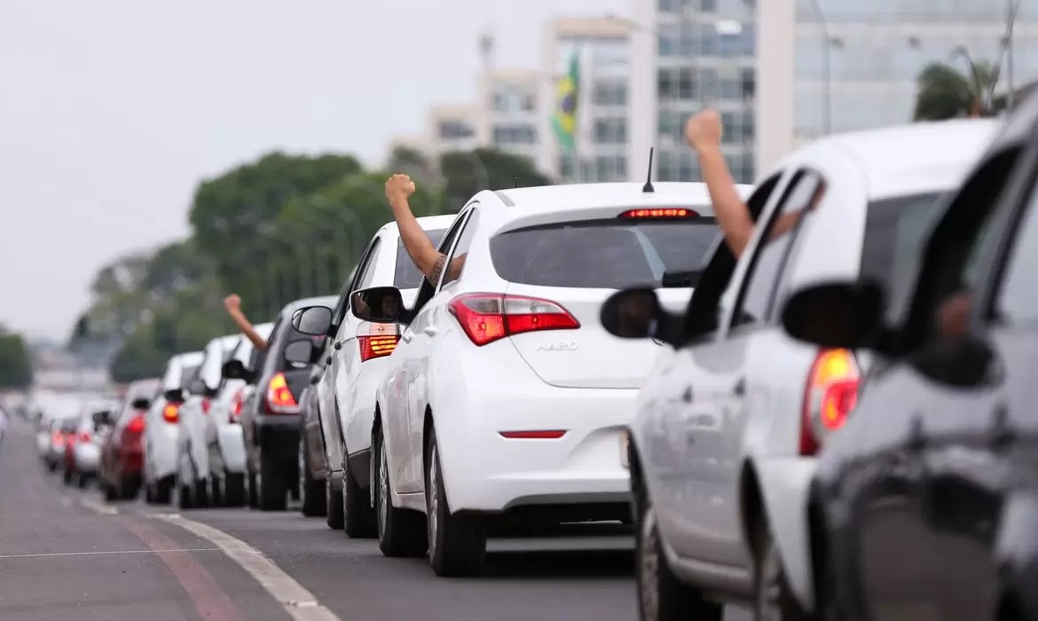 Motoristas de aplicativo prometem paralisar atividades. (Marcelo Camargo/Agência Brasil)