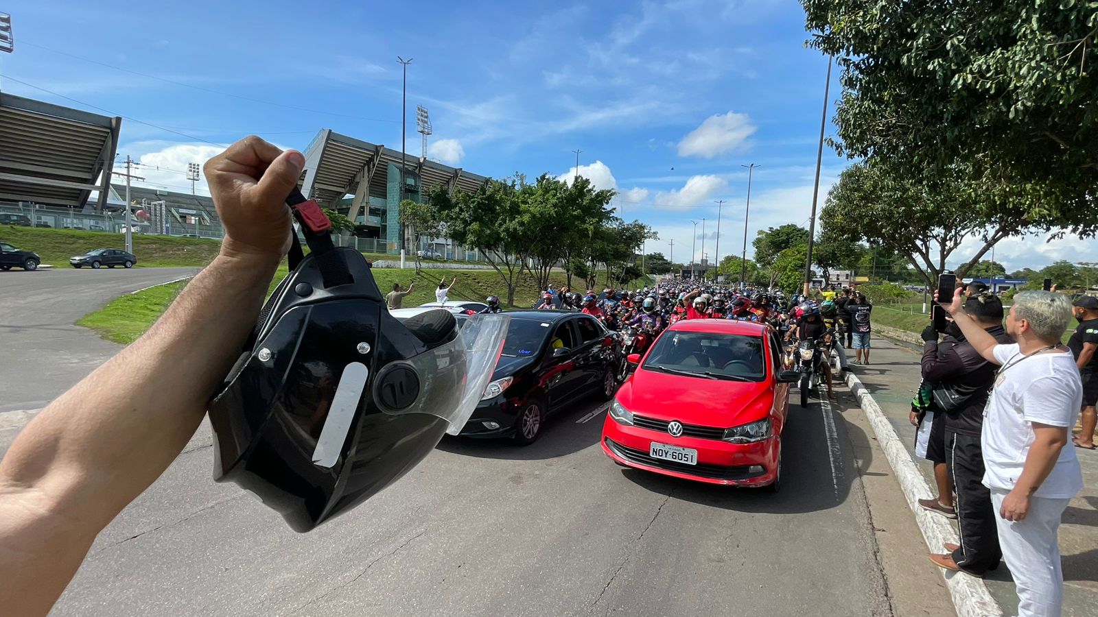 Em Manaus, motoristas de aplicativos cobram melhores remunerações; ‘Queremos que paguem R$ 2 por km’