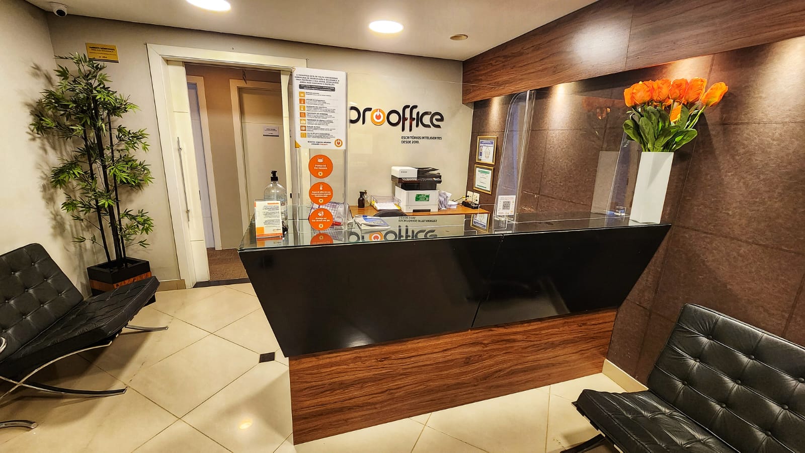 Profissionais buscam escritórios compartilhados como medida mais econômica para se manterem no mercado