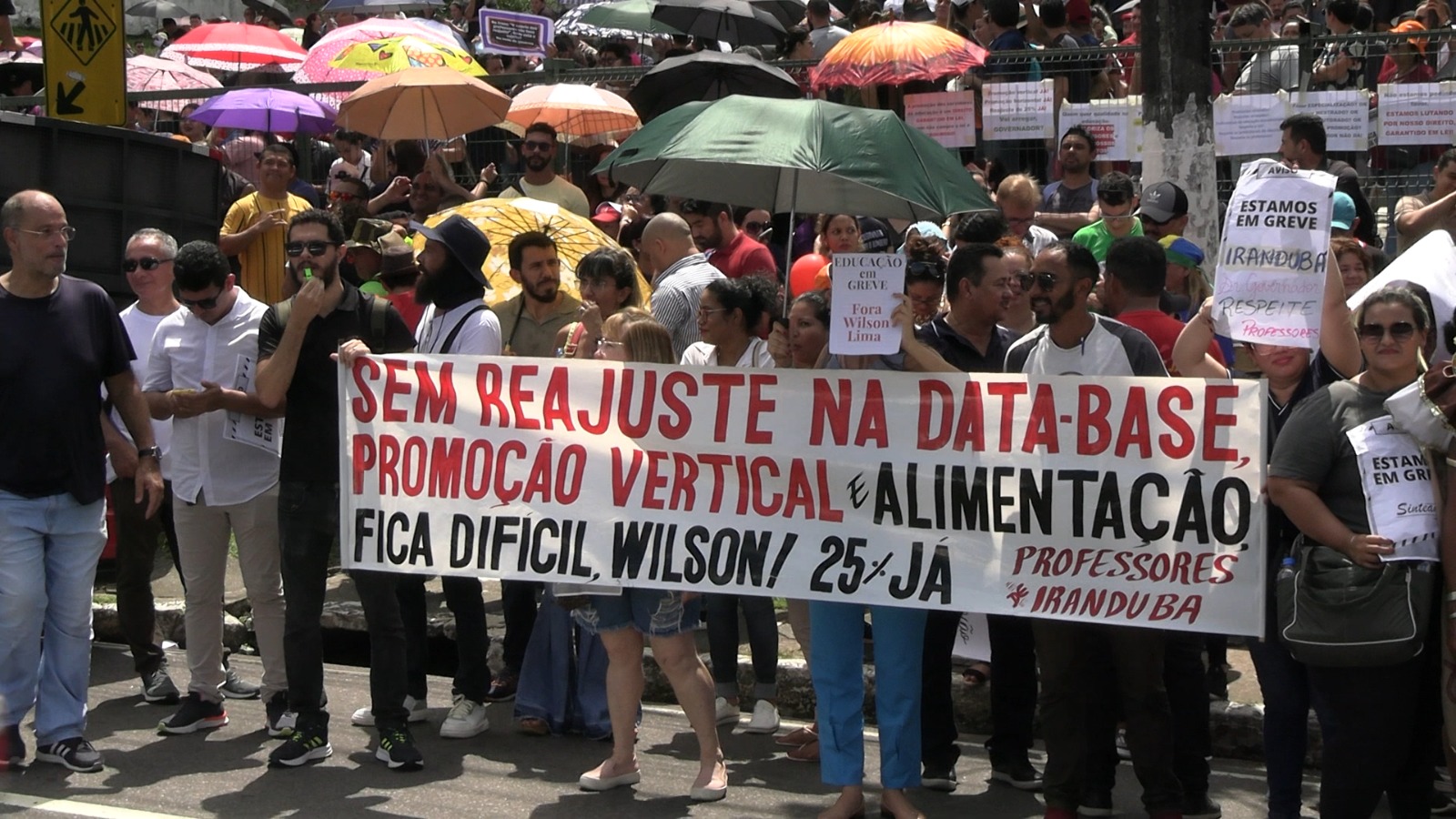 Professores, deputados e governo vão se reunir para tratar sobre paralisação no AM