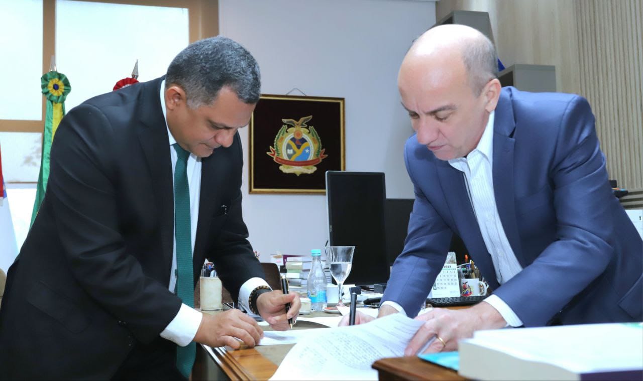 TCE-AM firma acordo para troca de dados com MPE e MPF