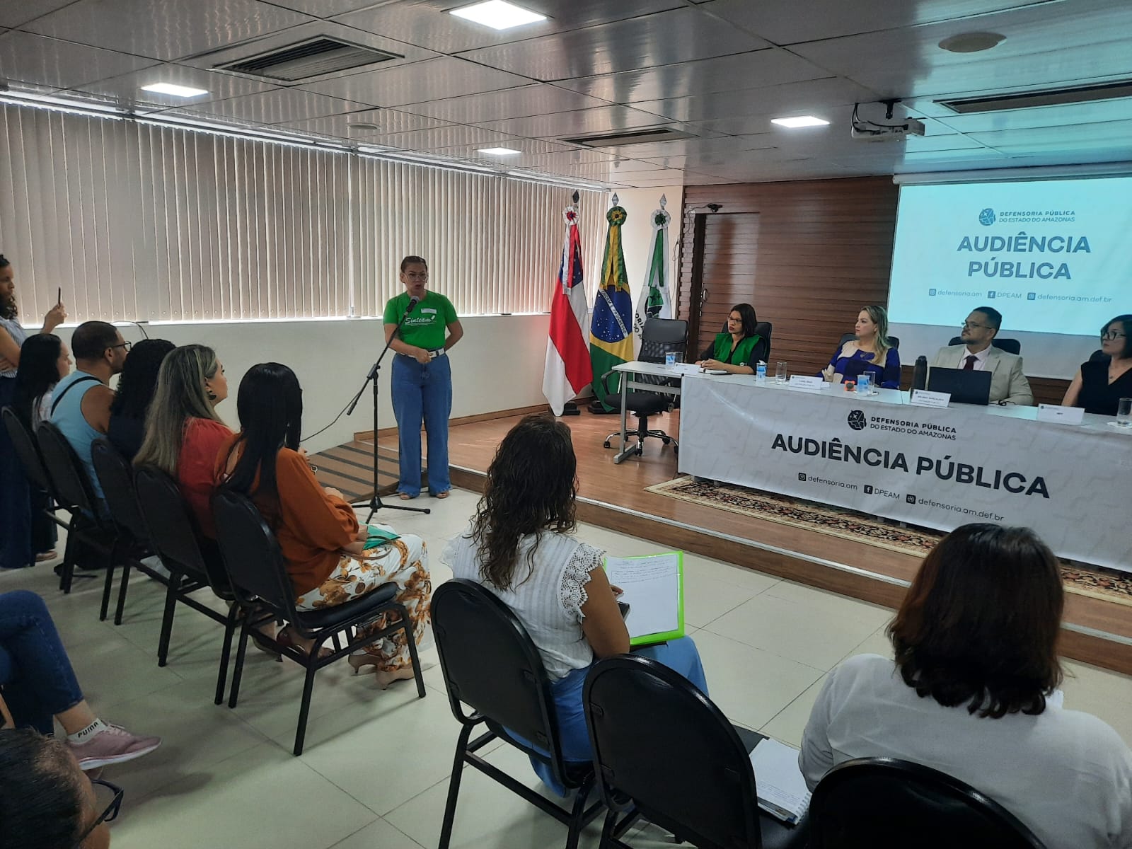 Após Seduc-AM comunicar desconto de professores, Sinteam promete acionar Justiça