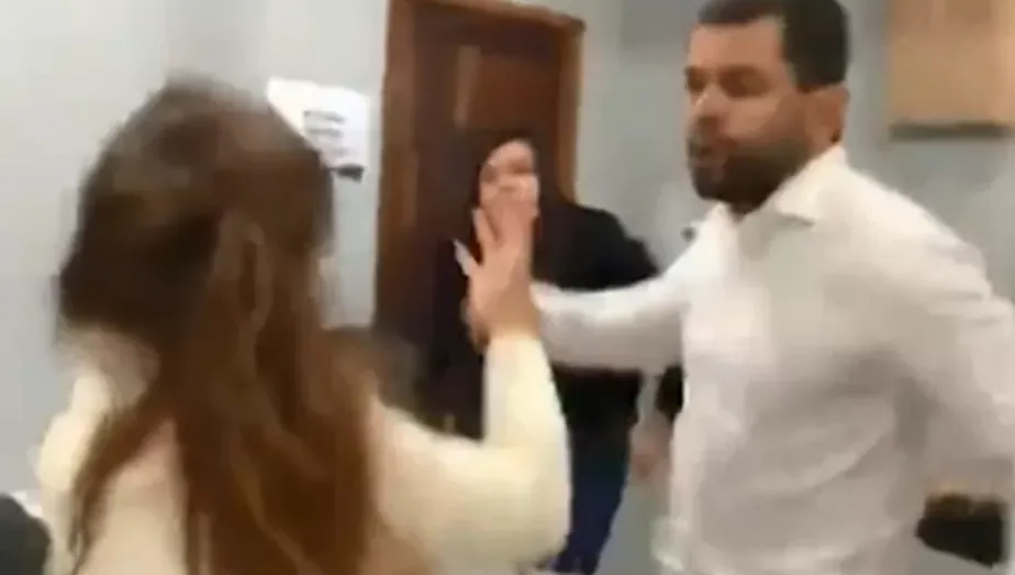 Justiça absolve procurador que espancou a chefe e determina internação psiquiátrica