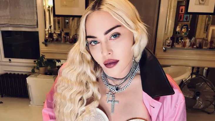 Madonna é internada em UTI e cancela turnê mundial