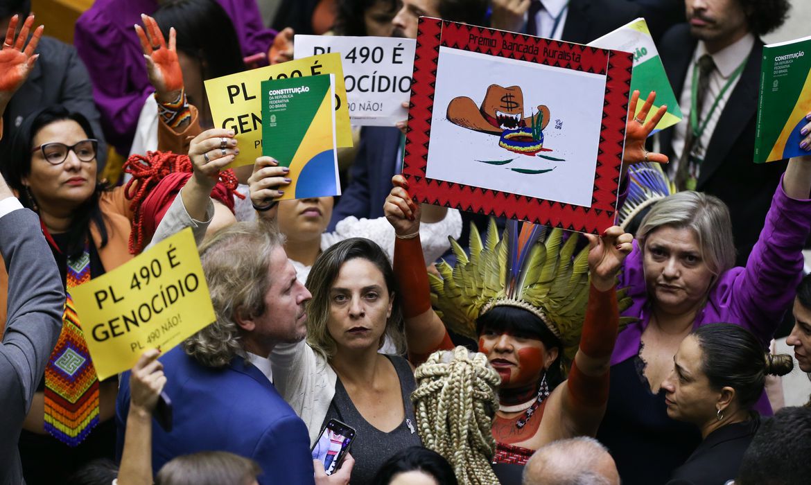 PL acusa seis deputadas de quebra de decoro durante votação do Marco Temporal