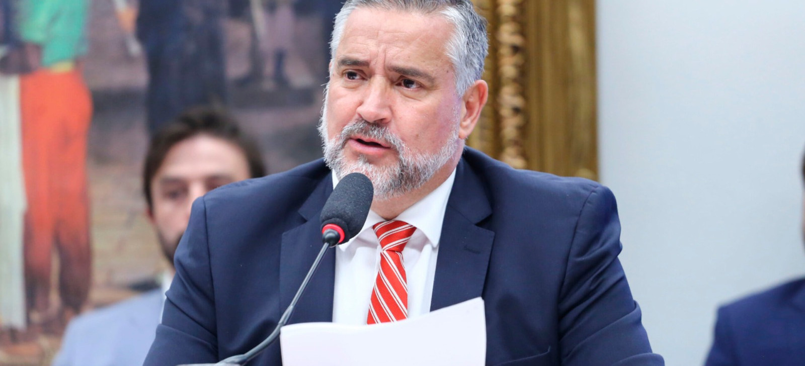 Ministro afirma que houve falta de treinamento por parte de militares que agrediram jornalistas