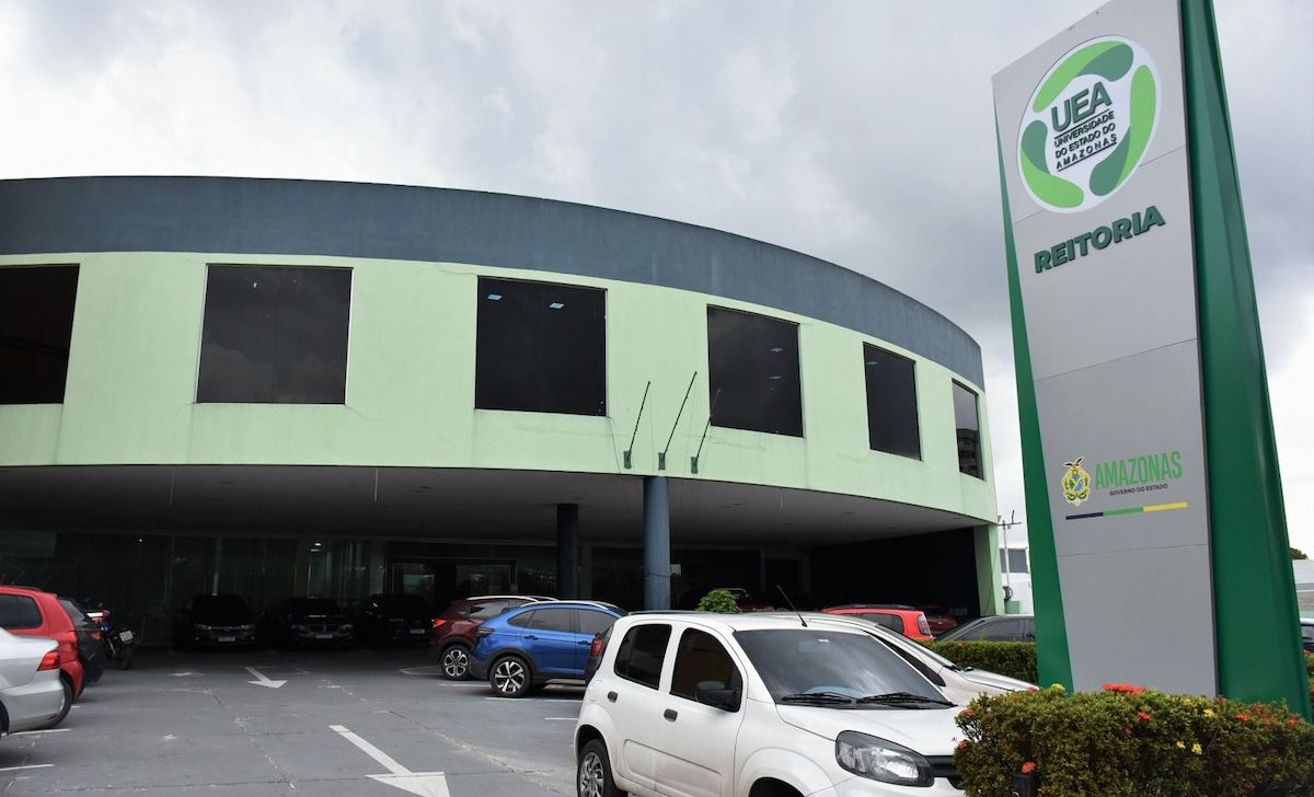 UEA lança editais de apoio à pesquisa e pós-graduação