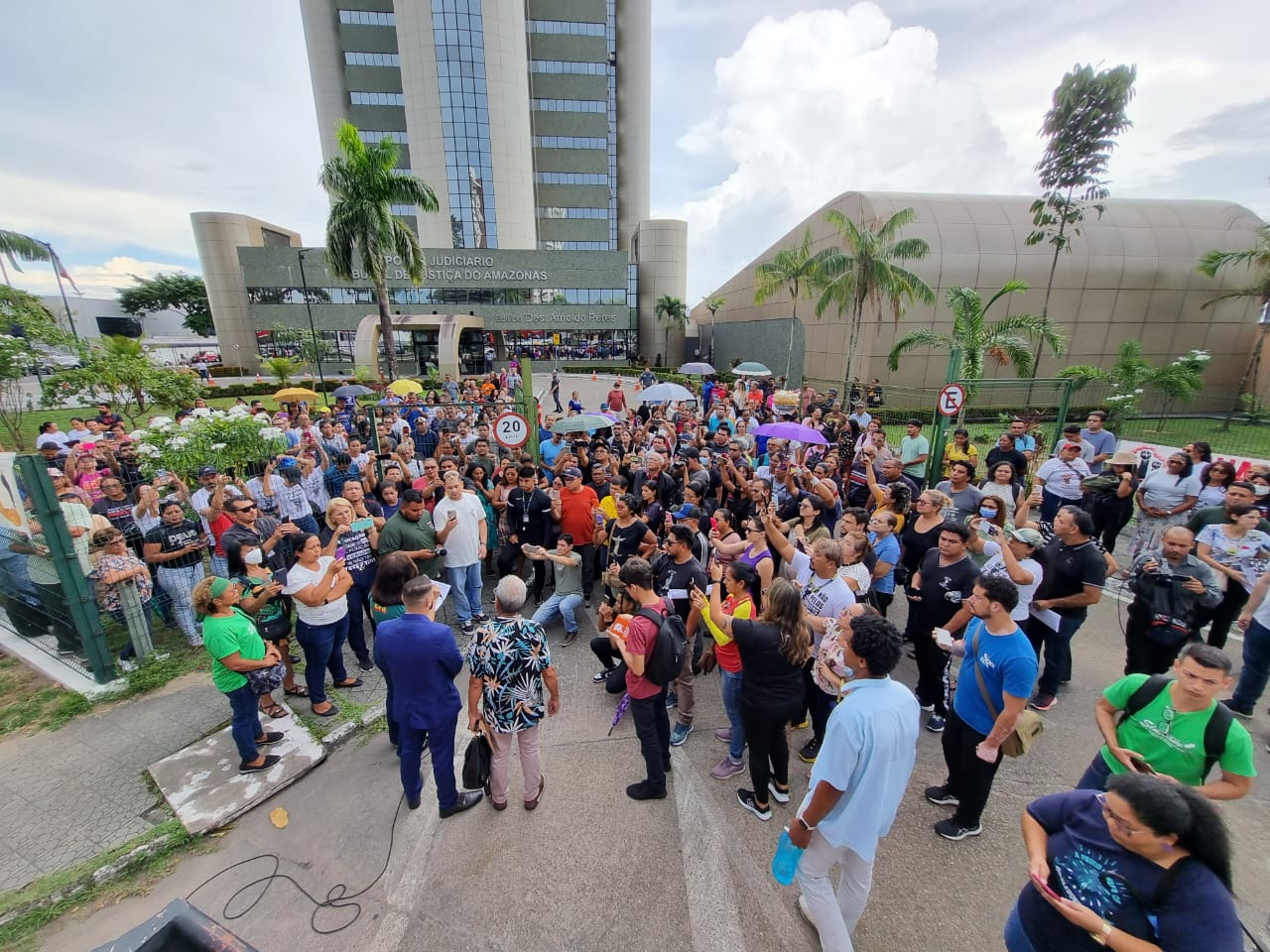 Sindicato dos professores e Governo do AM marcam nova rodada de negociações após falta de acordo