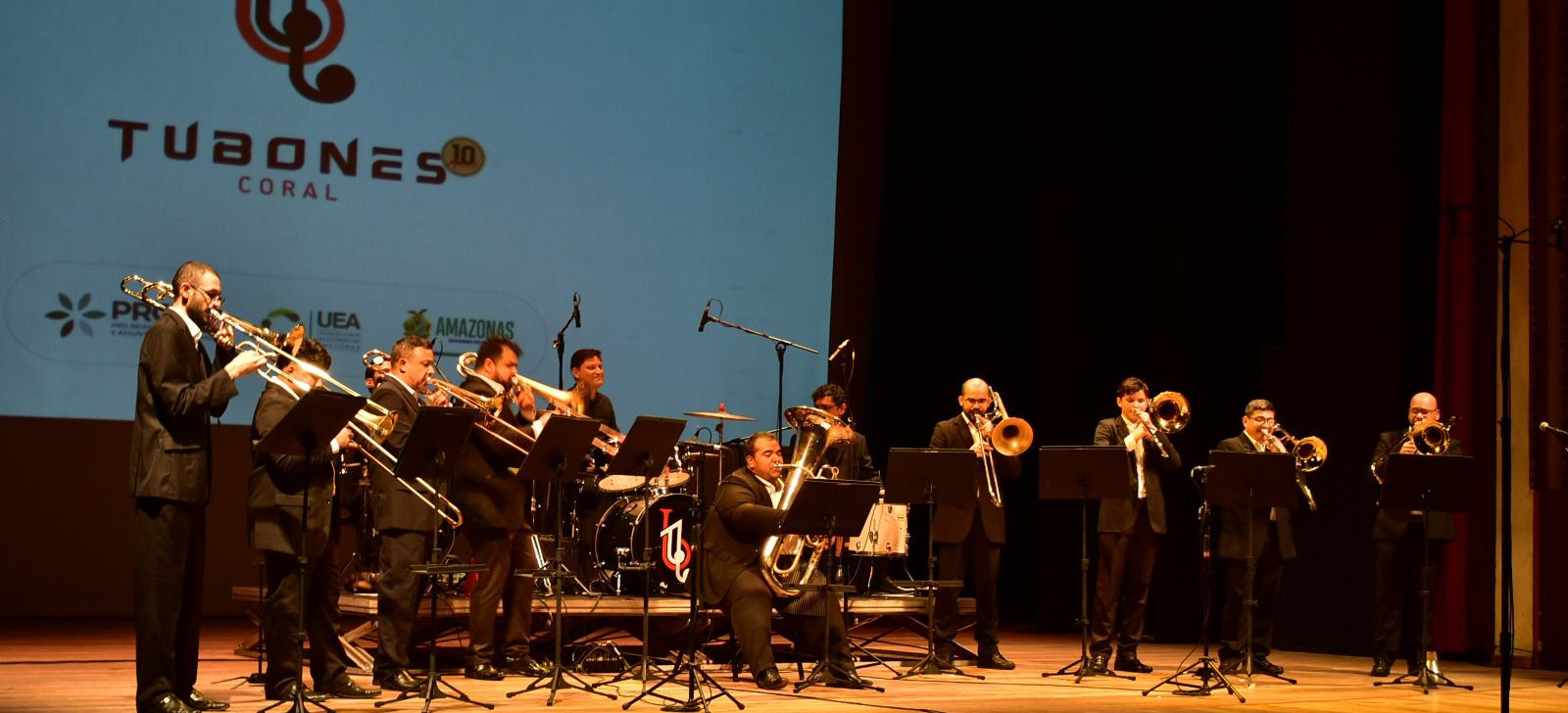 Tubones Coral realiza show gratuito em comemoração a uma década no Teatro Amazonas