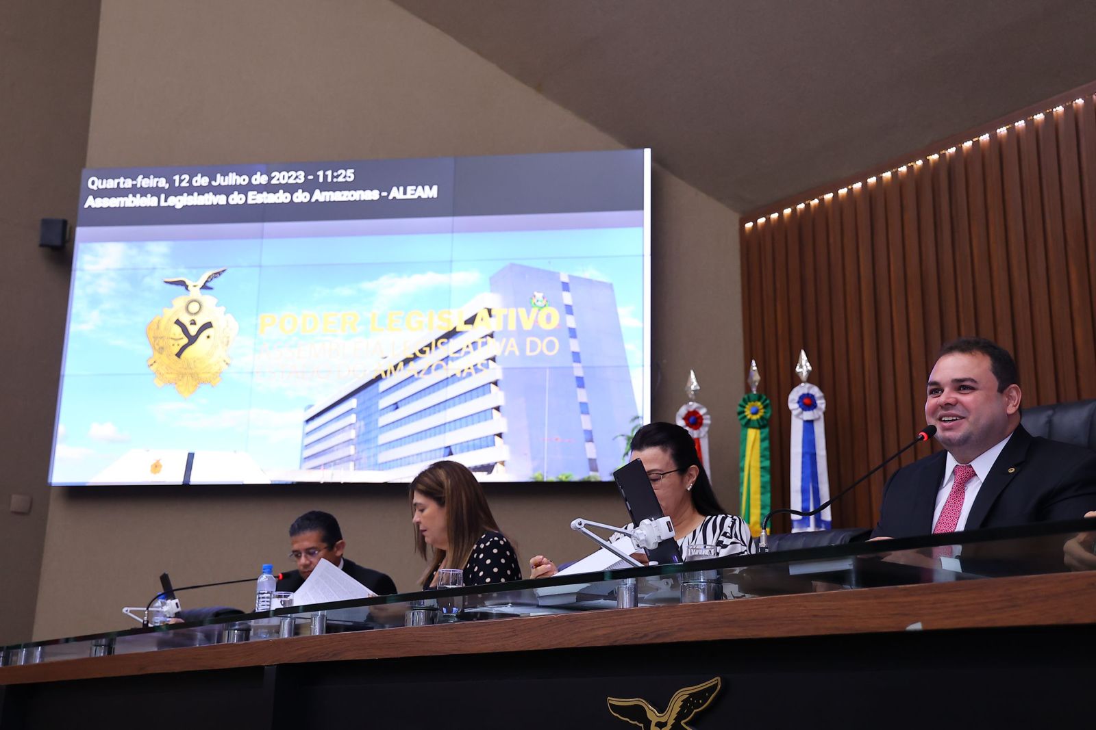 Presidente da Aleam comanda votação da LDO e faz balanço do 1º semestre