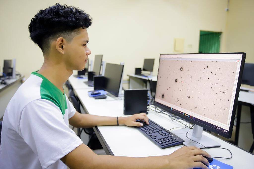 Estudante Luiz Felipe Gurjão Bahia, que detectou corpo celeste em projeto de escola em Belém - Divulgação