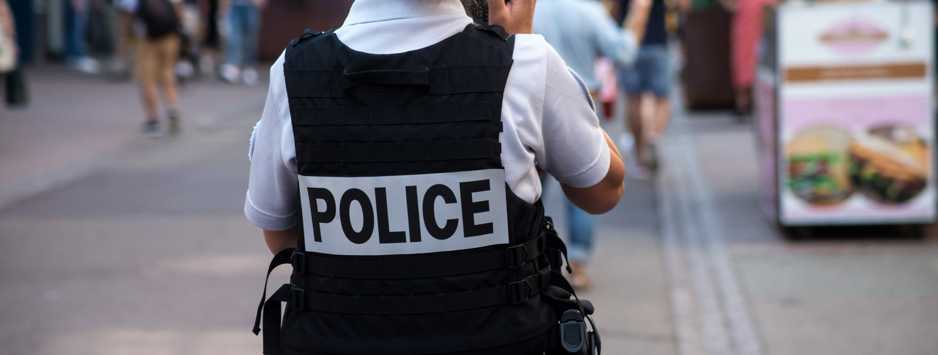 Na França, homens colidem carro de propósito em outro para ‘atacar negros e árabes’