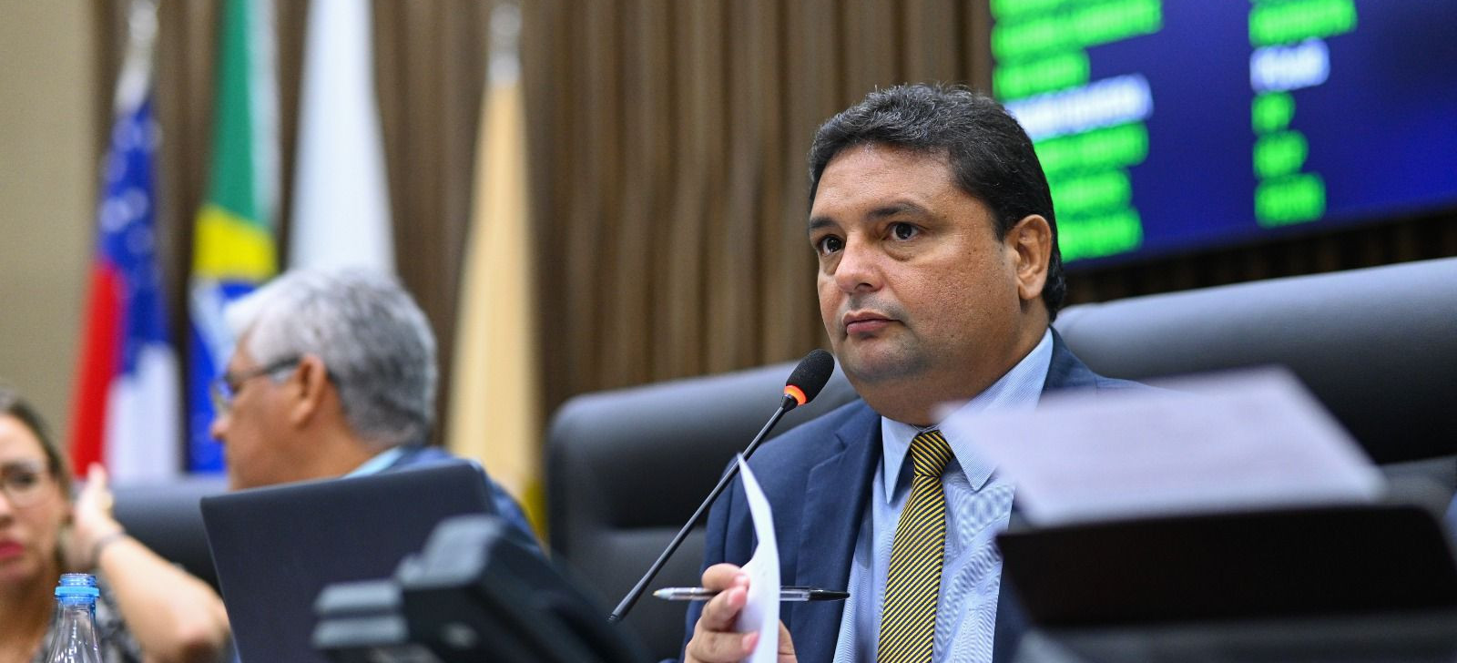 Gestão Caio André na CMM faz ‘reparação histórica’ e iguala salário-base para R$ 1.320
