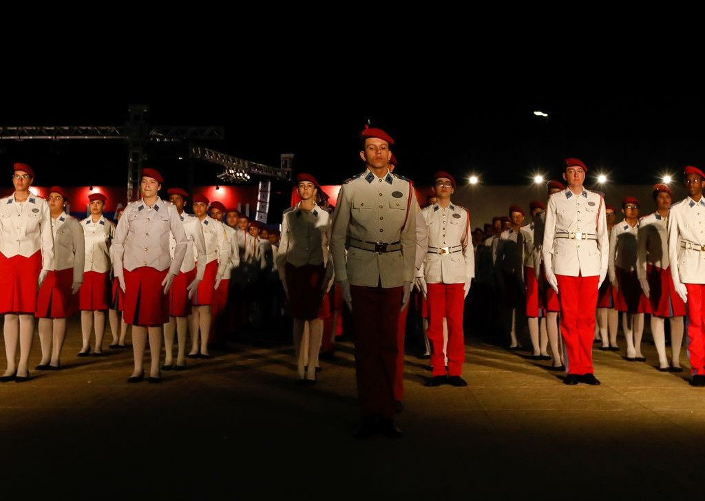 MEC determina fim progressivo das escolas cívico-militares no Brasil