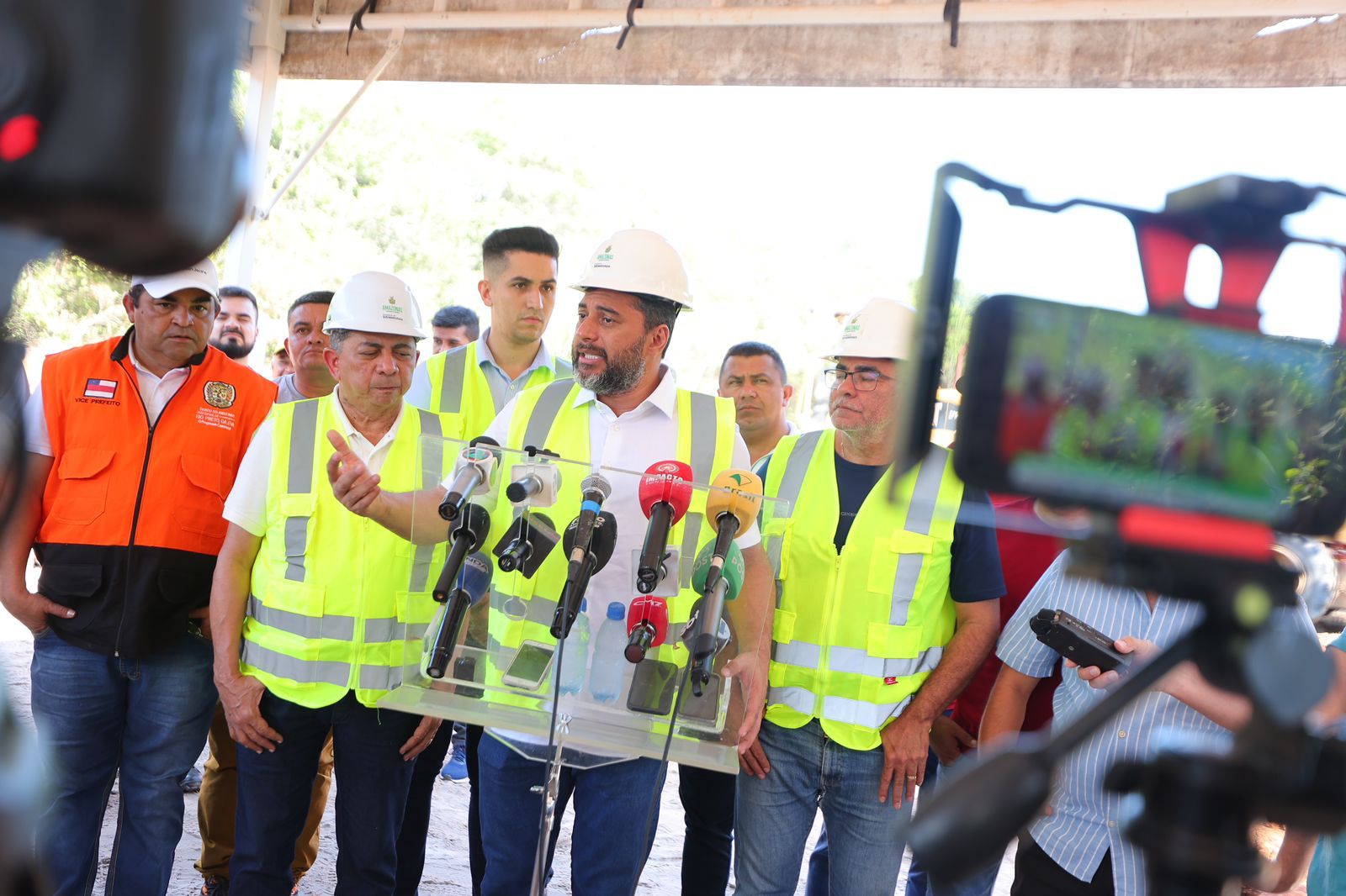 Governador do AM destaca importância da rodovia AM-010 para desenvolvimento econômico