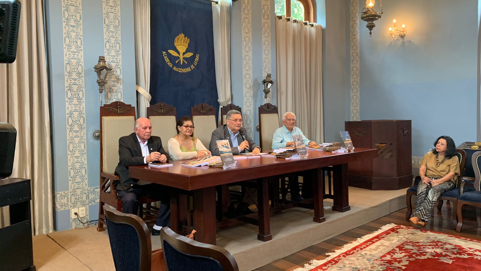 Academia Amazonense de Letras lança obras de Marilene Corrêa, Elson Farias e Abrahim Baze