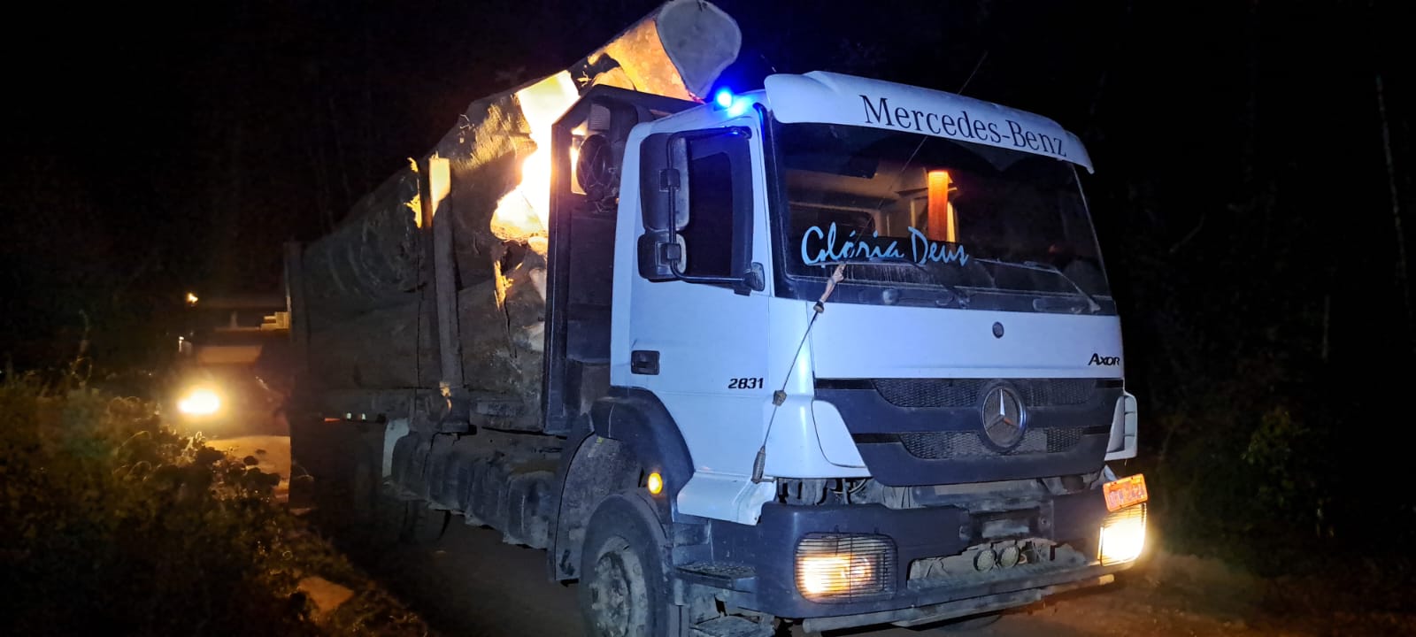 PF destrói máquinas usadas para desmatar terra indígena no Pará