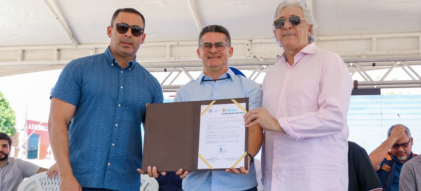 Prefeito de Manaus assina ordem de serviço para construção de parque temático