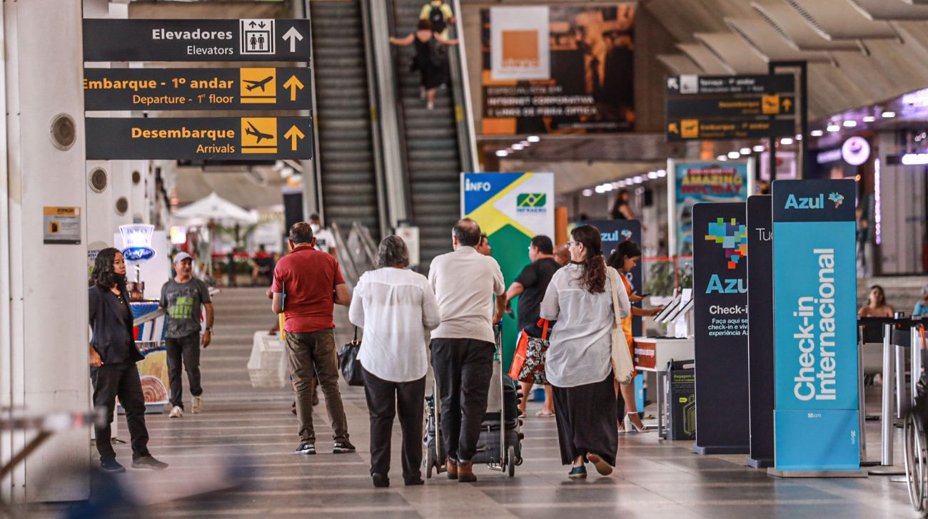 Brasil impõe novos requisitos para vistos de turistas do Canadá, Austrália e EUA