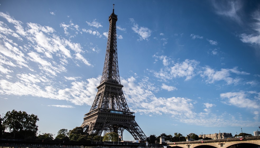Paris: Torre Eiffel é esvaziada após alerta de bomba