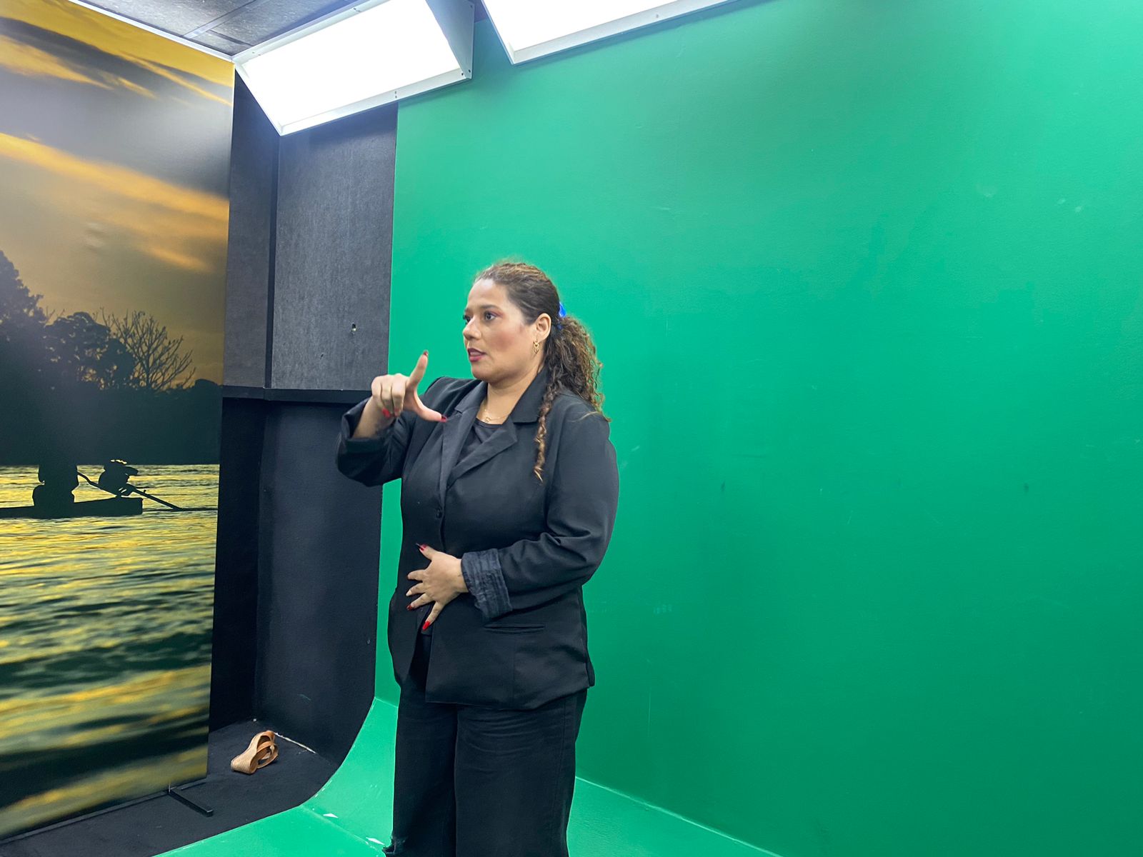 Acessibilidade: Câmara Municipal de Manaus estreia telejornais em libras