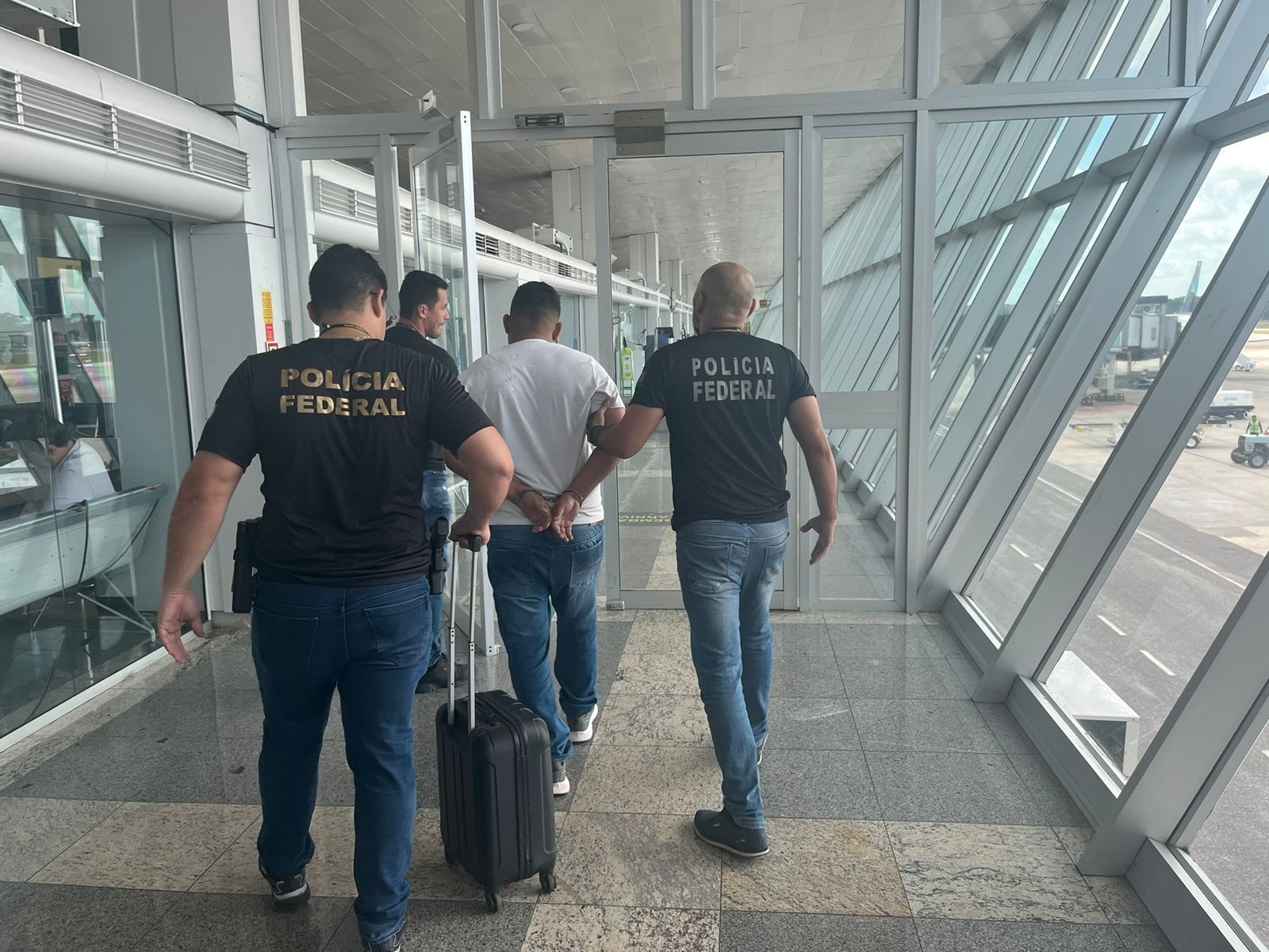 Foragido de Manaus é preso no aeroporto de Belém, no Pará
