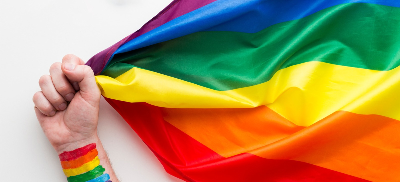 STF equipara ofensas contra pessoas LGBTQIAPN+ a crime de injúria racial